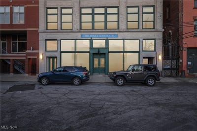 /international/us/1951-w-26th-street-cleveland-oh-110103239136/