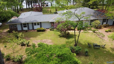 /international/us/1702-roseberry-drive-scottsboro-al-110099032311/?lang=zh-tw