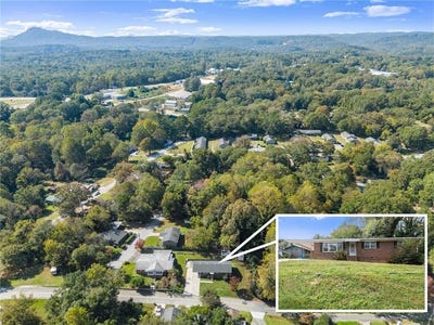 /international/us/574-s-sage-street-s-toccoa-ga-110107460560/