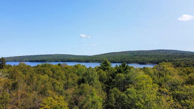 /international/us/p-o-m29l23-bluff-road-enfield-me-110102325169/