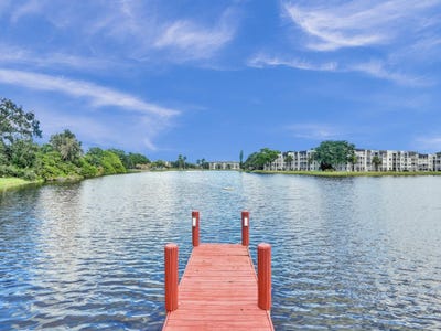 /international/us/9311-orange-grove-drive-davie-fl-110106582730/