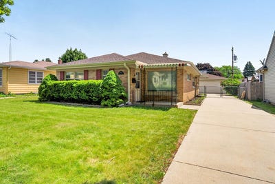 /international/us/1001-oregon-st-racine-wi-110108580387/