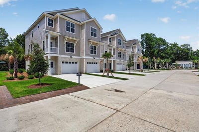 /international/us/235-olive-shell-court-hilton-head-island-sc-110108582953/