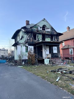 /international/us/15-shultas-place-hartford-ct-110106696159/