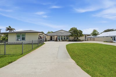 /international/us/4599-se-halston-court-stuart-fl-110108794682/