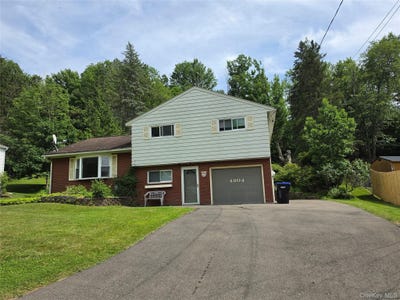 /international/us/4804-country-club-road-vestal-ny-110109192858/