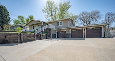/international/us/2641-s-helen-sioux-city-ia-110107514159/