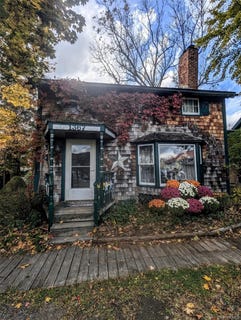 /international/us/1367-kings-highway-chester-ny-110104954967/