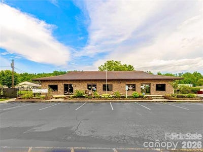 /international/us/169-main-street-rosman-nc-110107985796/