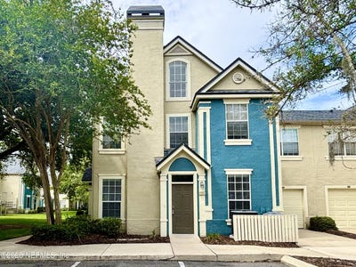 /international/us/13703-richmond-park-drive-n-jacksonville-fl-110108851155/