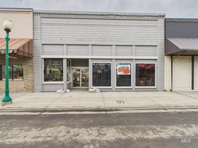 /international/us/111-w-main-st-grangeville-id-110097812494/