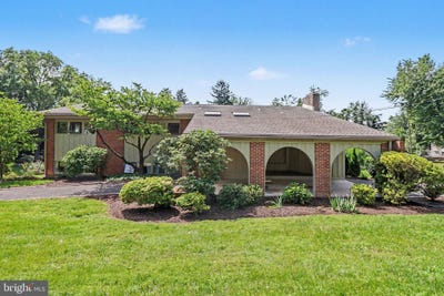 /international/us/1935-high-street-camp-hill-pa-110120513930/