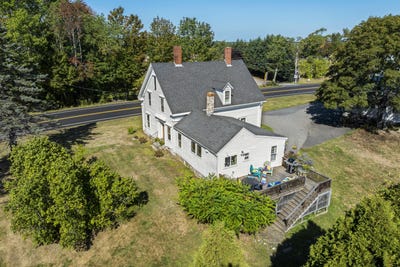 /international/us/664-boothbay-road-edgecomb-me-110102377171/