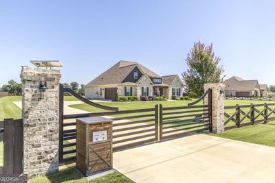 /international/us/160-saddlecreek-road-perry-ga-110108577972/