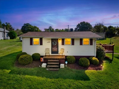 /international/us/1551-peppers-fry-road-christiansburg-va-110119904971/