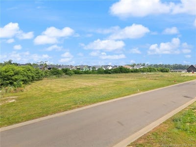 /international/us/8009-limestone-ridge-way-jeffersonville-in-110108717480/