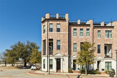/international/us/916-w-peach-street-fort-worth-tx-110104823221/