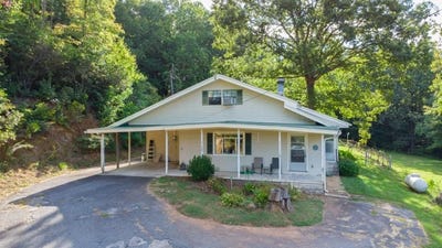 /international/us/239-glenn-elliott-road-dahlonega-ga-110094428558/