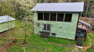 /international/us/206-conway-road-cold-brook-ny-110108178312/