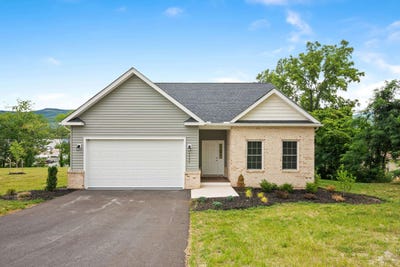 /international/us/5594-old-grove-lane-salem-va-110099122917/
