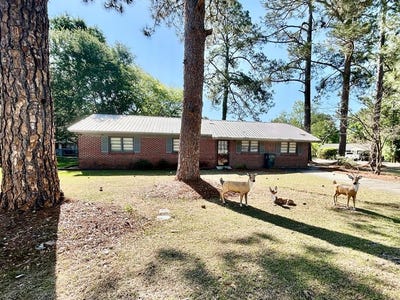 /international/us/119-sunset-drive-eufaula-al-110107546189/