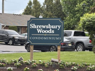 /international/us/434-crawford-street-shrewsbury-twp-nj-110108025061/