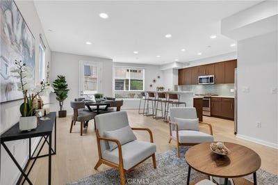 /international/us/11912-laurelwood-dr-studio-city-ca-110107288863/
