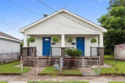 /international/us/1027-dolhonde-street-gretna-la-110120760104/