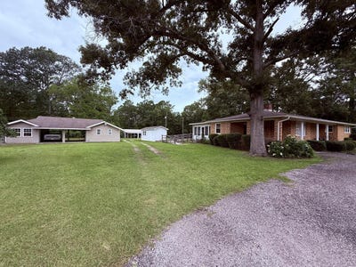 /international/us/11565-sc-highway-3-barnwell-sc-110108909315/