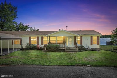 /international/us/2153-airport-loop-homer-la-110099927945/