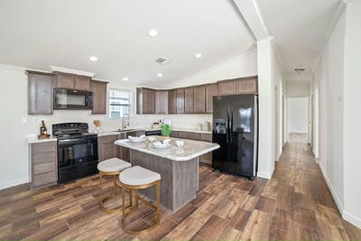/international/us/35-tranquility-trails-way-willis-tx-110098754607/
