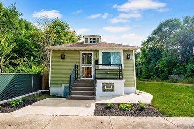 /international/us/1297-w-17th-avenue-gary-in-110102400780/