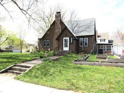 /international/us/141-summit-avenue-montevideo-mn-110106699850/