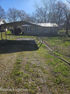 /international/us/329-s-court-street-ashland-ms-110120529141/