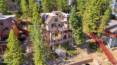 /international/us/340-quaking-aspen-lane-stateline-nv-110120107627/