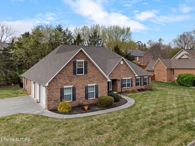 /international/us/301-stonebreeze-drive-powell-tn-110106921267/