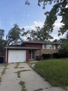 /international/us/3340-w-20th-avenue-gary-in-110120615805/