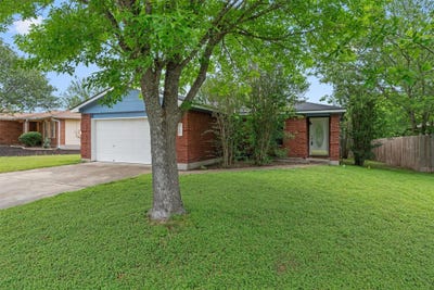 /international/us/188-spring-branch-loop-kyle-tx-110108294896/