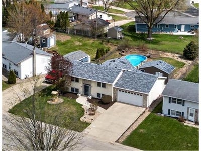 /international/us/218-5th-avenue-nw-byron-mn-110107537073/