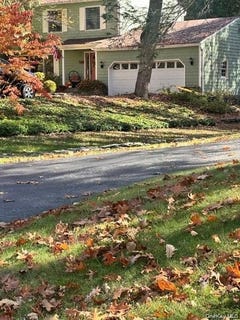 /international/us/30-hudson-drive-hyde-park-ny-110108979627/