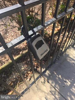 /international/us/1832-metzerott-road-hyattsville-md-110107849158/