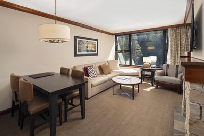 /international/us/400-resort-road-olympic-valley-ca-110101161919/