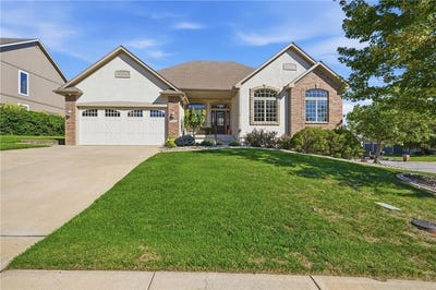 /international/us/1510-spur-ridge-circle-raymore-mo-110120418518/
