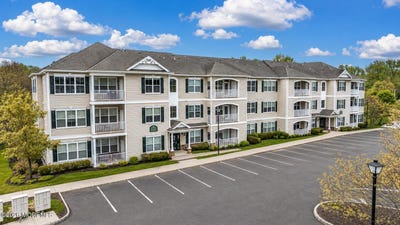 /international/us/414-sloan-court-matawan-nj-110107818884/