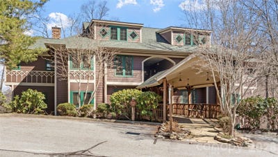 /international/us/61-creekside-way-burnsville-nc-110106931985/