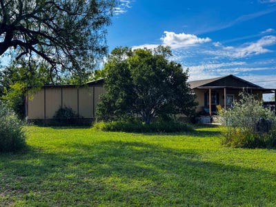 /international/us/206-thurman-loop-llano-tx-110108614843/