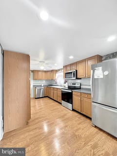 /international/us/804-maple-avenue-royersford-pa-110101068402/