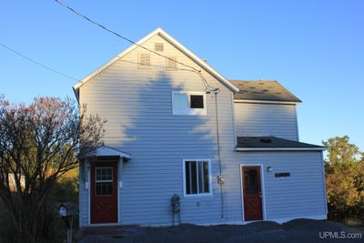 /international/us/514-hacey-street-norway-mi-110102819532/
