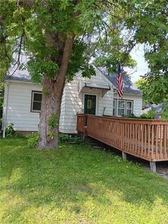 /international/us/319-summit-avenue-silver-lake-mn-110101338565/