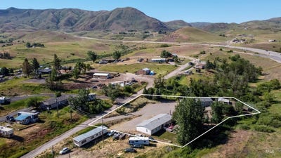 /international/us/16-18-fenton-ln-horseshoe-bend-id-110108616501/